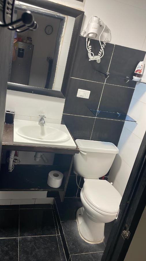Posada Amiel Forbes 2 San Andrés Екстериор снимка